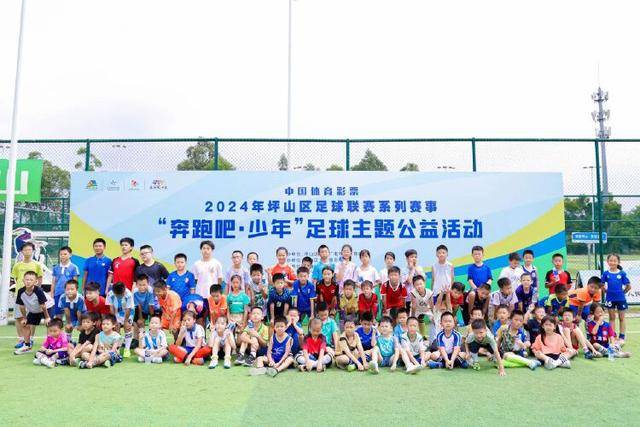 虎年人：有人愿意在经济上支持你，他想助你一臂之力